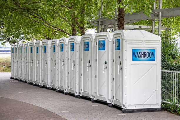Portable Toilet Options We Offer in Ridgetop, TN